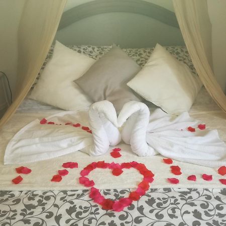 Vacanze Romantiche A מודיקה מראה חיצוני תמונה
